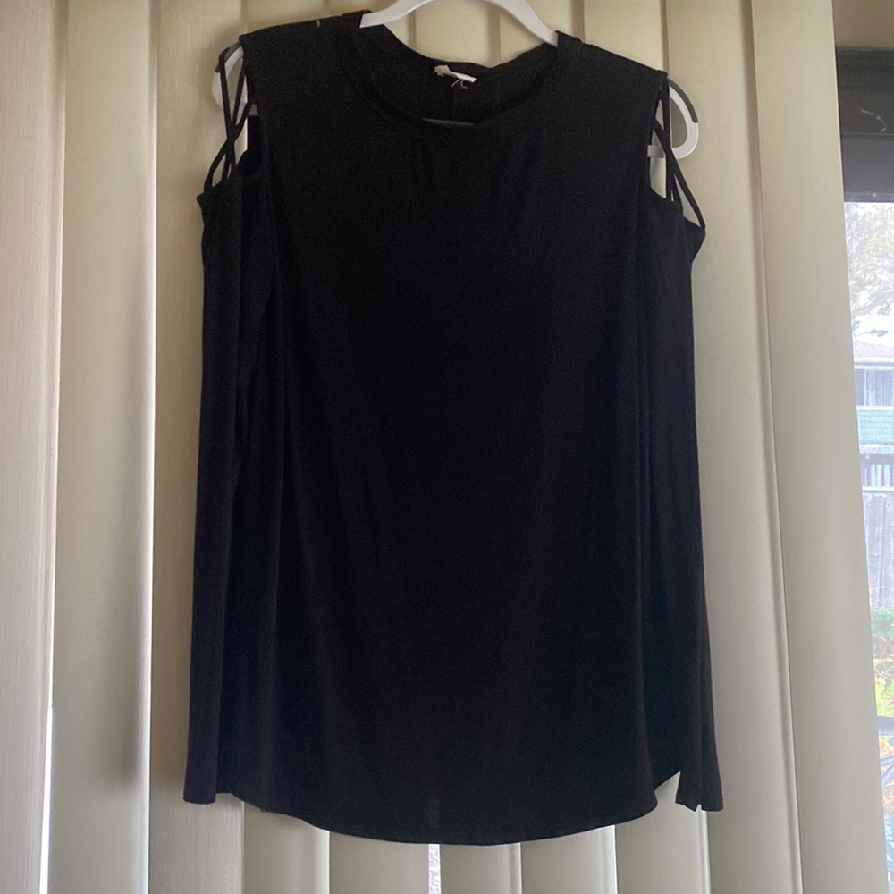 Black shirt with peak a boo shoulders